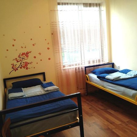 Shat Lav Hostel Erivan Exterior foto